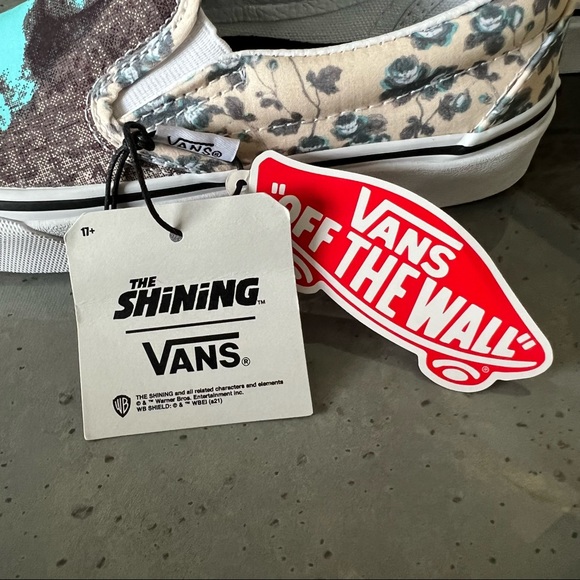 Vans House of Terror The Shining - Picture 9 of 11